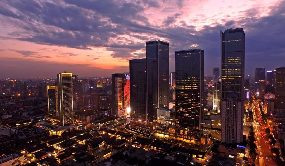 蜀韵之地，四川，祖国怀抱中的温婉女子